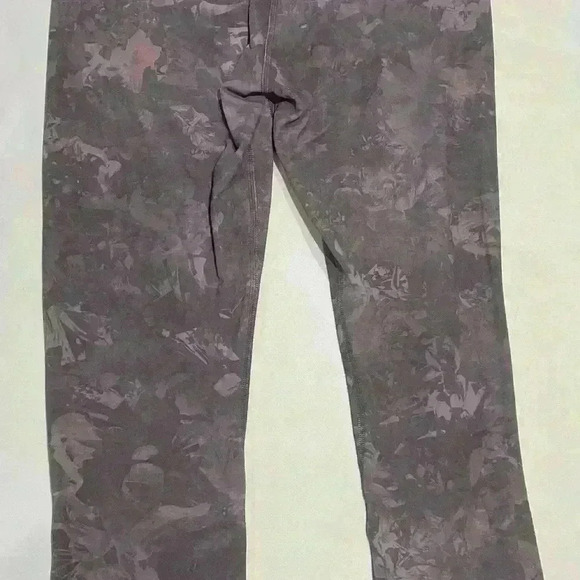 Lululemon Align Crop  21” leggings rejuvenate dark chrome multi size 4 - Picture 5 of 7